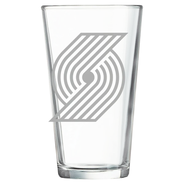 Portland Trail Blazers Polar Camel 16 oz. Pint Mixing Glass