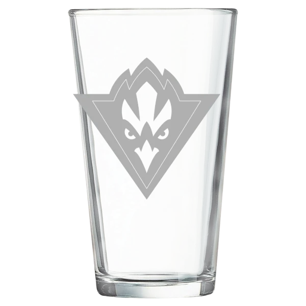 University of North Carolina Wilmington Polar Camel 16 oz. Pint Mixing Glass
