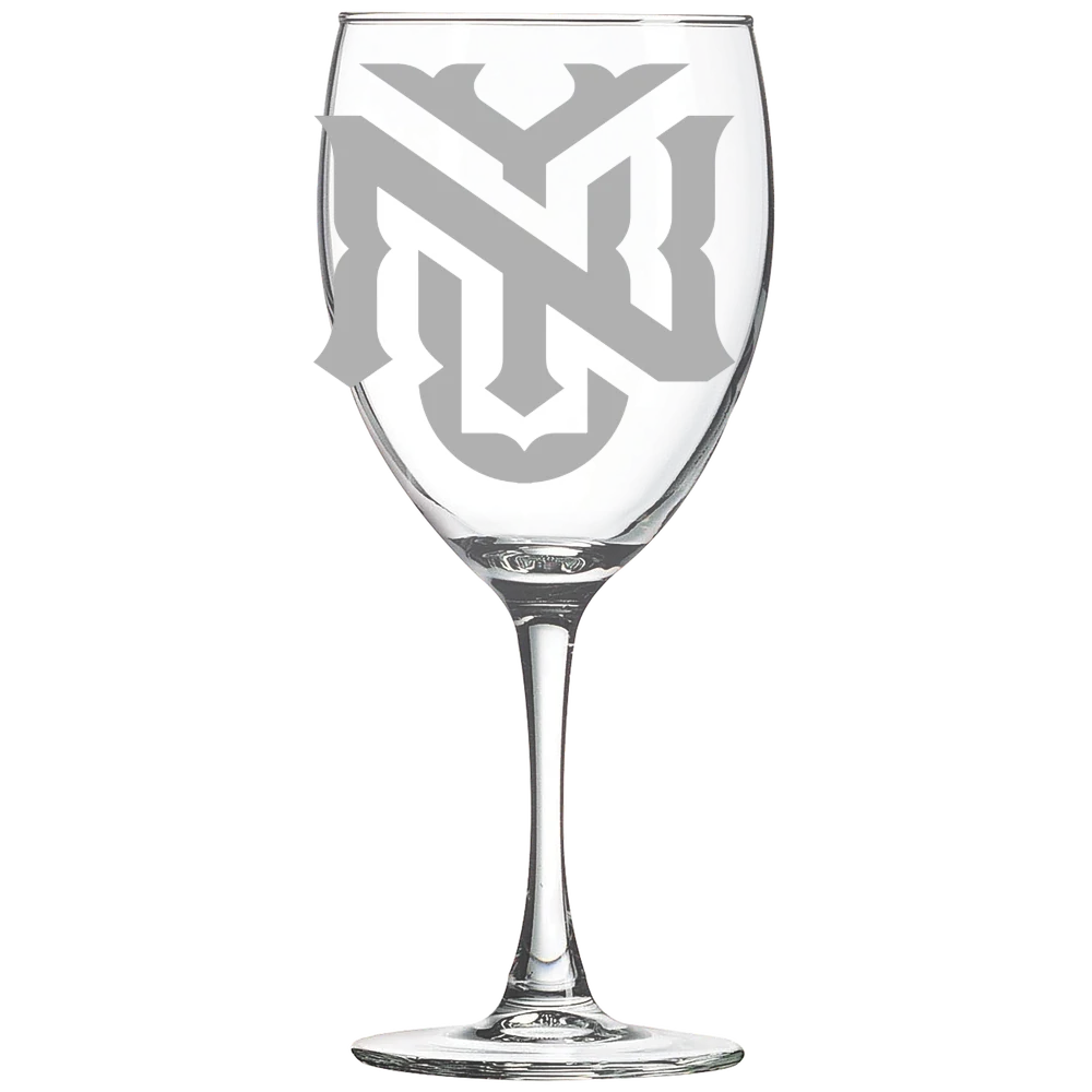 New York University Polar Camel 10 1/2 oz. Wine Glass