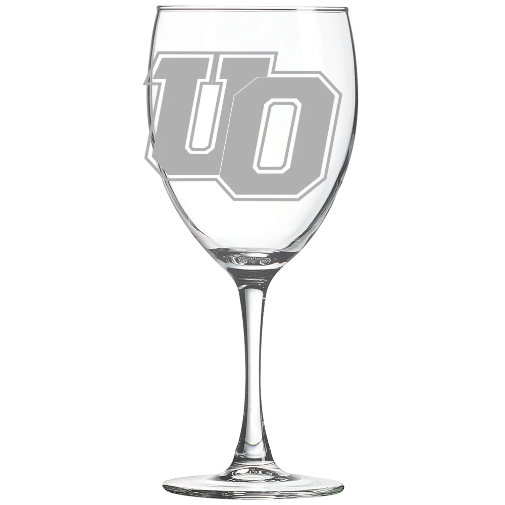 The University of Olivet  Polar Camel 10 1/2 oz. Wine Glass