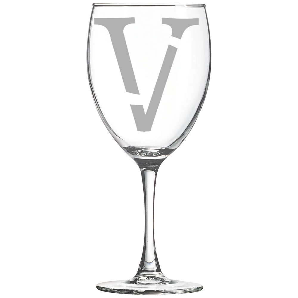 Vassar College Polar Camel 10 1/2 oz. Wine Glass