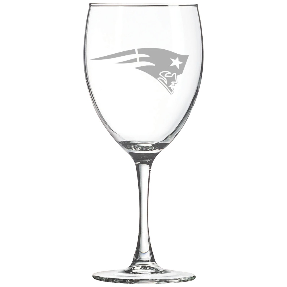 New England Patriots Polar Camel 10 1/2 oz. Wine Glass